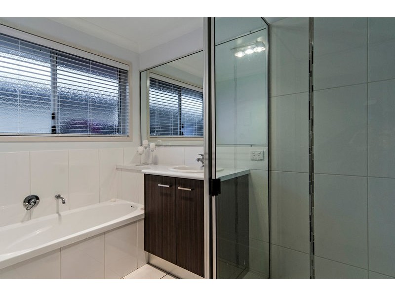 2/16 Salisbury Street, Darling Heights QLD 4350