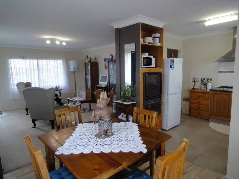 25 Jackson Street, Nobby QLD 4360