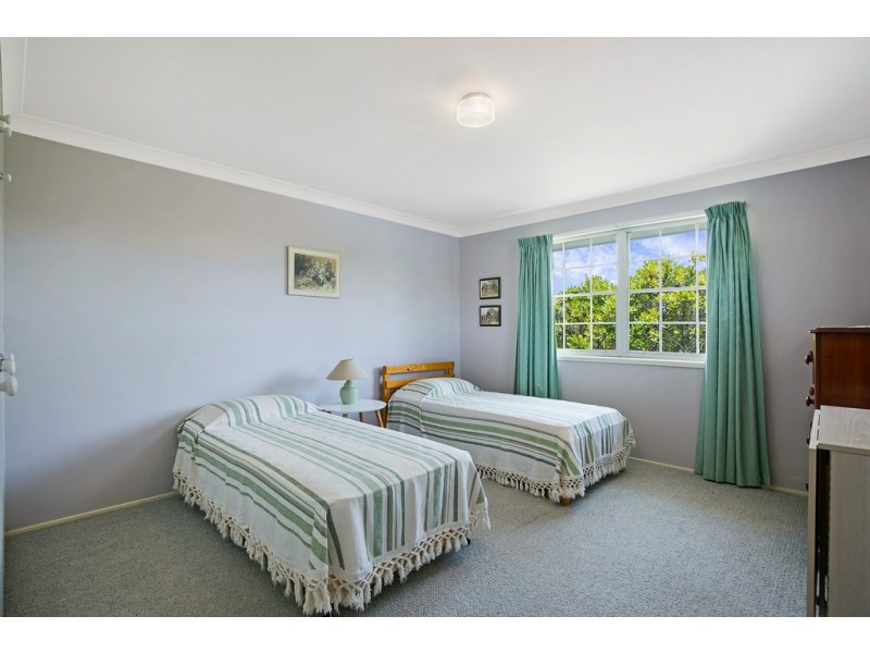 17 Sardon Street, Centenary Heights QLD 4350