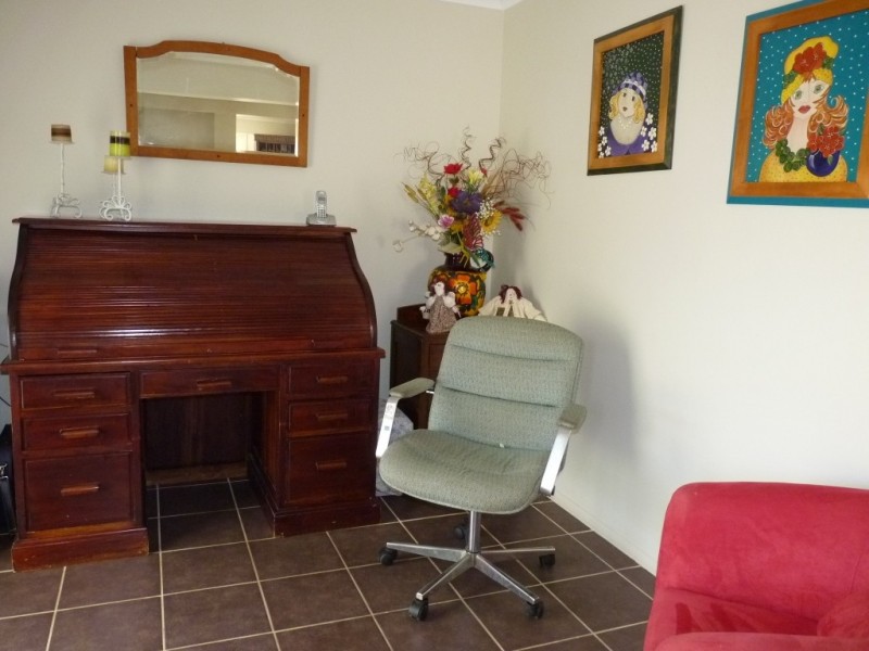 11 Langton Crescent, Oakey QLD 4401