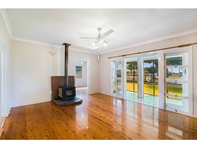 269 Geddes Street, Centenary Heights QLD 4350