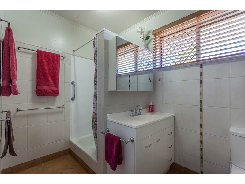 254 Alderley Street, Centenary Heights QLD 4350
