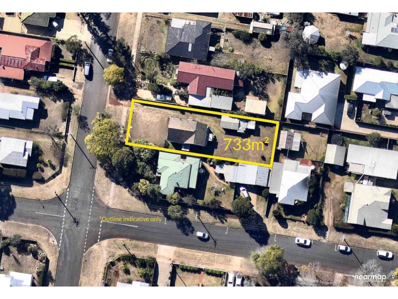 12 Fourth Avenue, Harristown QLD 4350