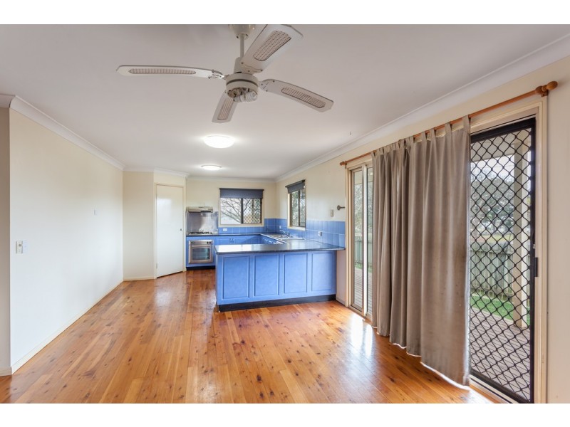 18 Underwood Crescent, Harristown QLD 4350