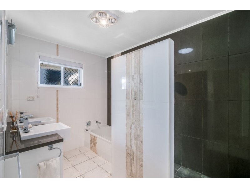 1 Rodway Crescent, Rangeville QLD 4350