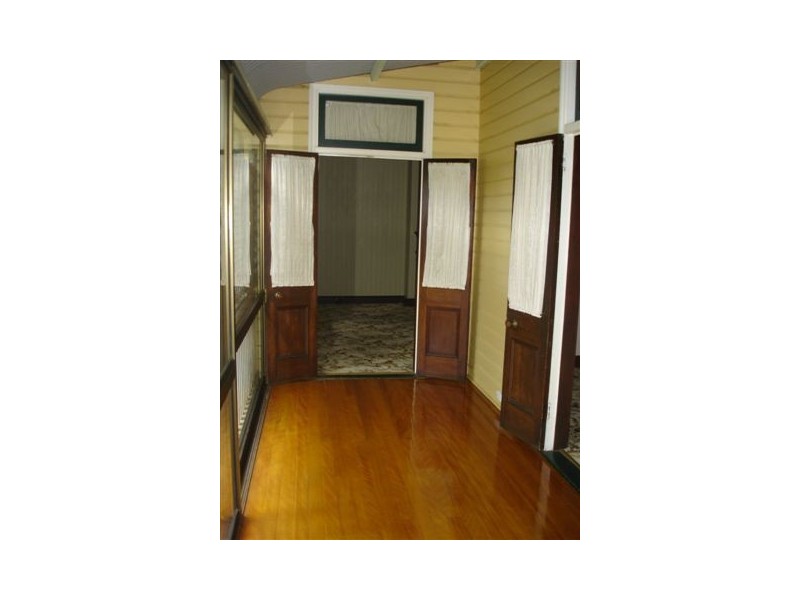 52 Bridge Street, East Toowoomba QLD 4350