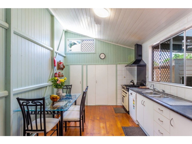 22 Bothwell Street, Newtown QLD 4350