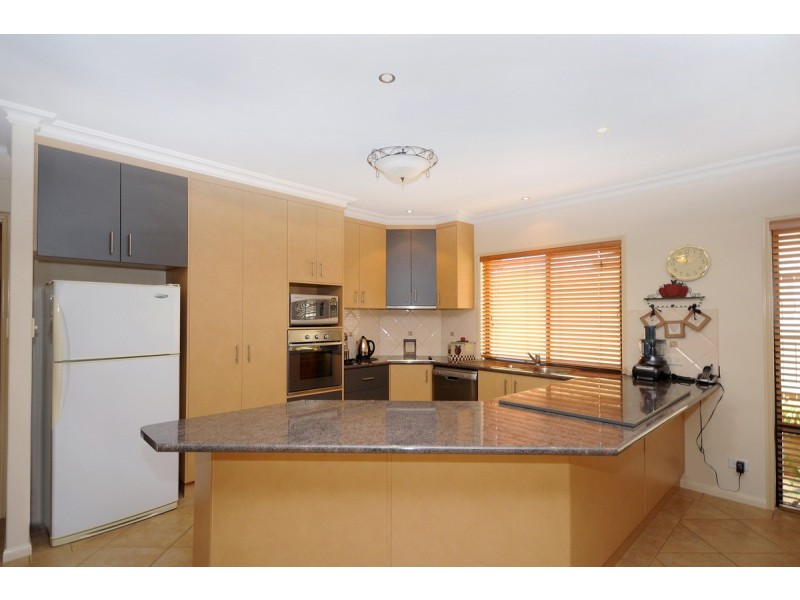 8 Osprey Court, Rangeville QLD 4350