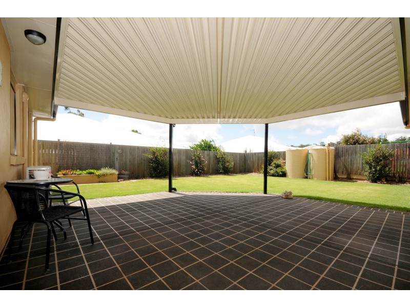 8 Osprey Court, Rangeville QLD 4350