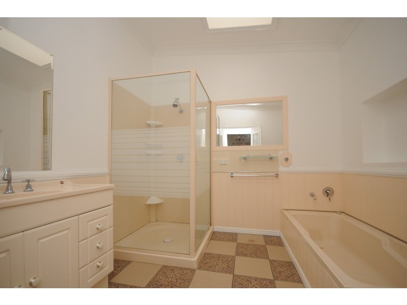 15 Gowrie Street, Toowoomba City QLD 4350