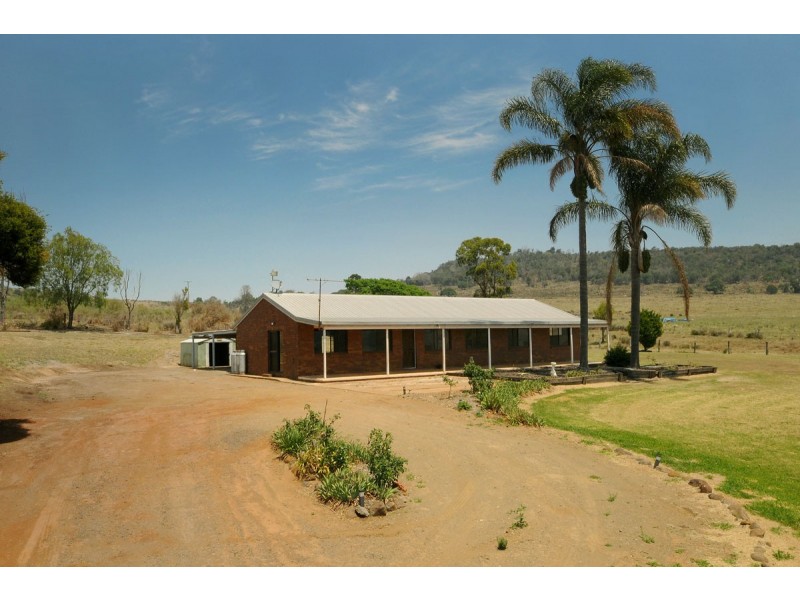 261 Gowrie Glencoe Road, Glencoe QLD 4352