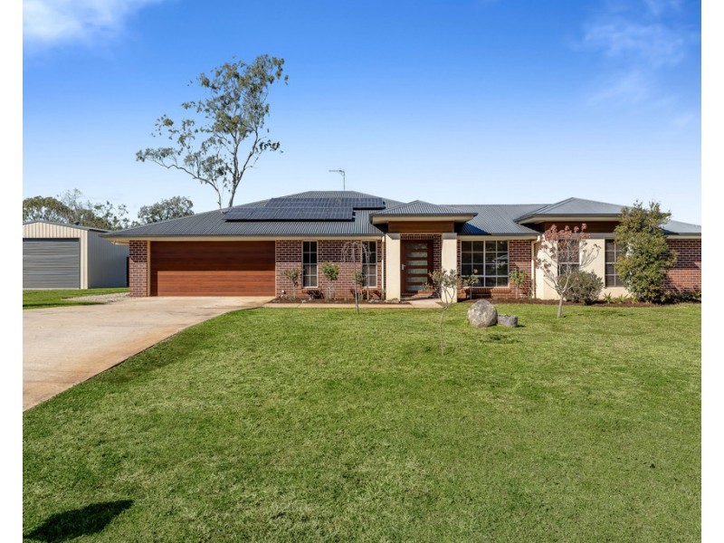 15 Northerly Drive, Hodgson Vale QLD 4352