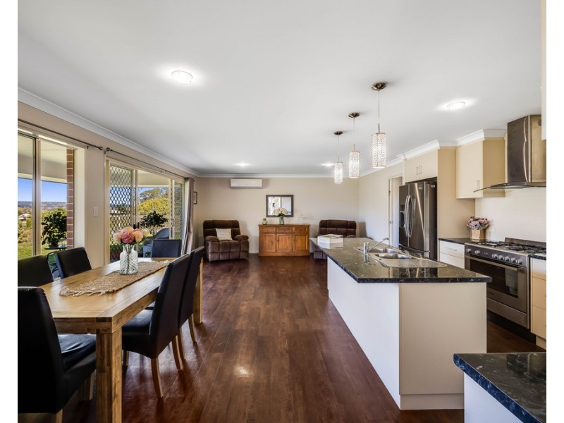 15 Northerly Drive, Hodgson Vale QLD 4352