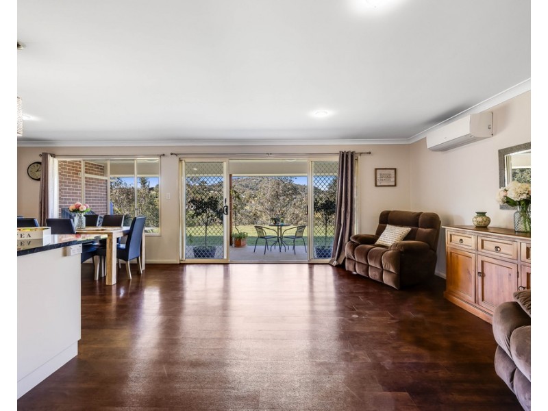 15 Northerly Drive, Hodgson Vale QLD 4352