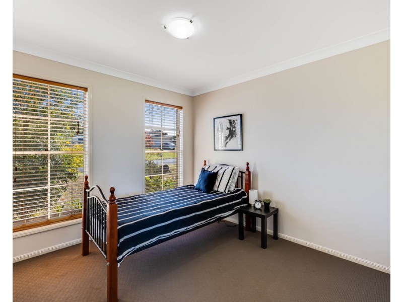 15 Northerly Drive, Hodgson Vale QLD 4352