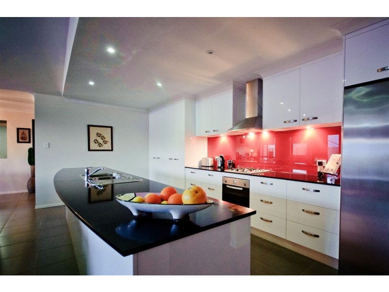 1 Koel Crescent, Highfields QLD 4352