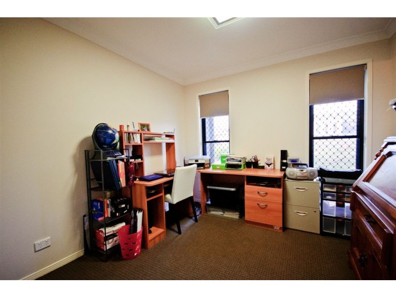 1 Koel Crescent, Highfields QLD 4352