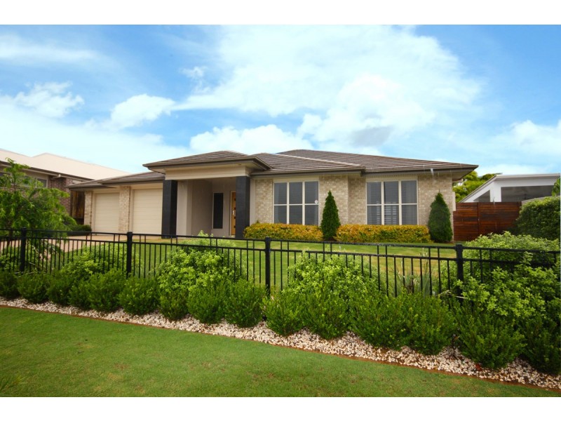 4 Saba Court, Middle Ridge QLD 4350