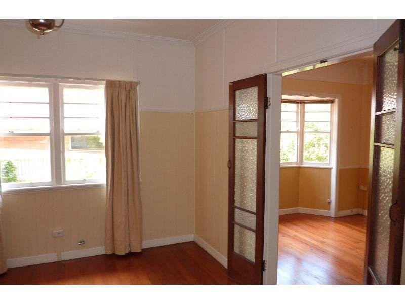 271 West Street, Harristown QLD 4350