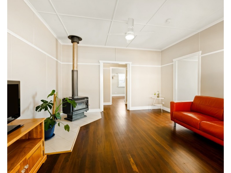 12 Victory Street, Newtown QLD 4350