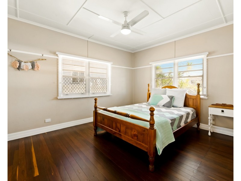 12 Victory Street, Newtown QLD 4350