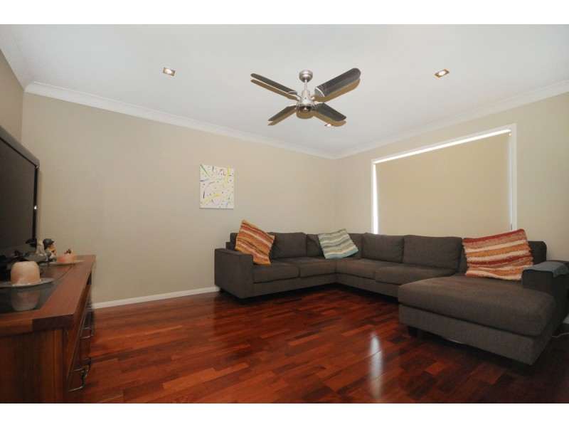 10 Smythe Drive, Highfields QLD 4352