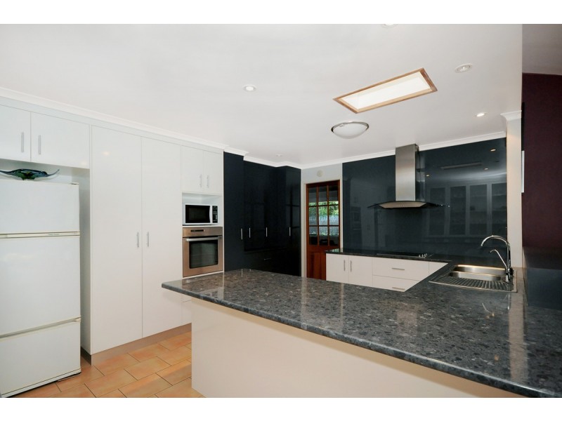 8 Cooloola Drive, Rangeville QLD 4350