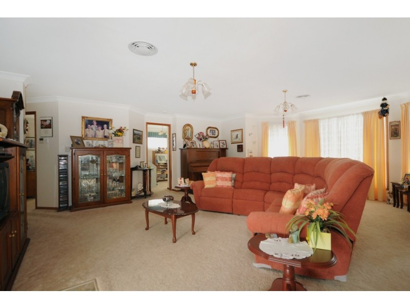 33 Westfield Drive, Westbrook QLD 4350