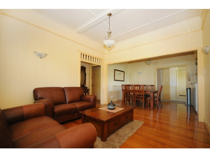 147 Long Street, South Toowoomba QLD 4350
