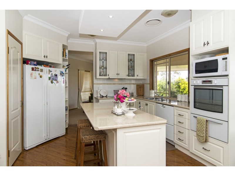 50 Grundy Road, Spring Creek QLD 4361