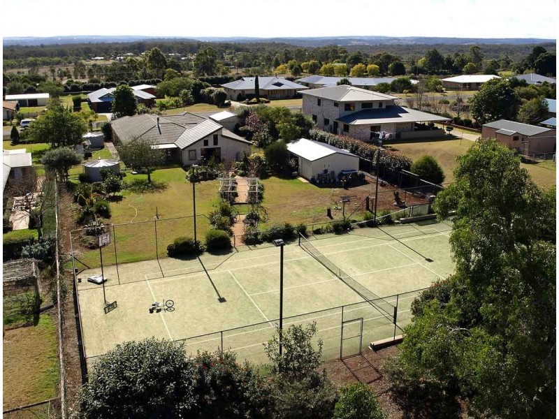 5 Charmaine Court, Highfields QLD 4352