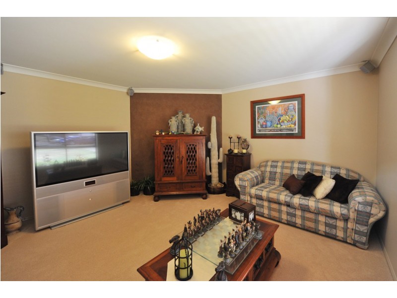22 Bridget Court, Middle Ridge QLD 4350