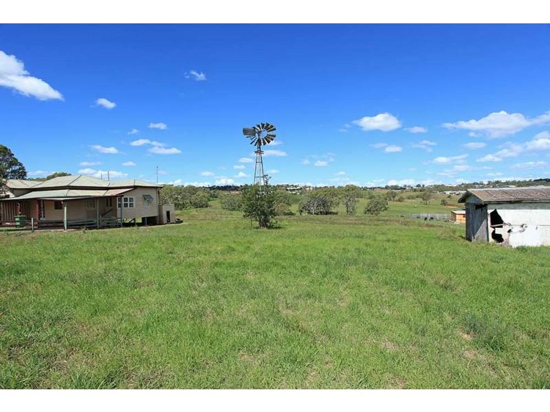 386-396 McDougall Street, Glenvale QLD 4350