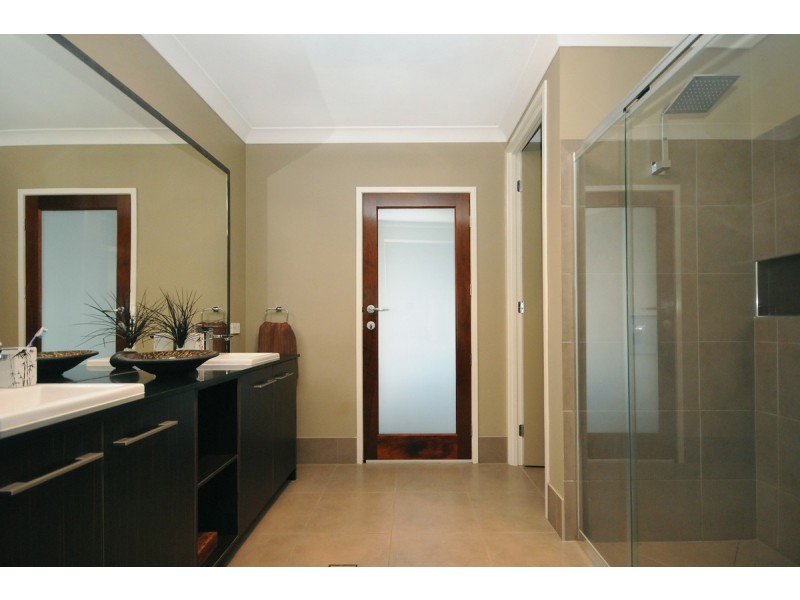 39 Highgrove Drive, Highfields QLD 4352