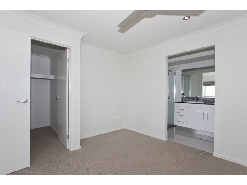 4 Campbell Drive, Highfields QLD 4352