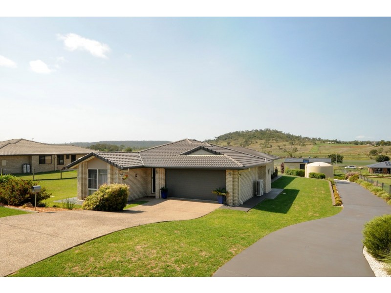 9 Tea Tree Court, Gowrie Junction QLD 4352