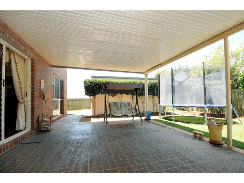 20 Scullin Street, Middle Ridge QLD 4350