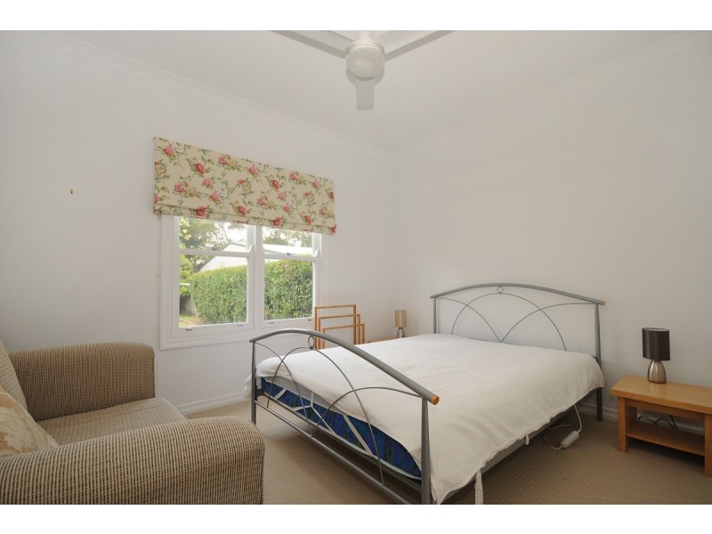 16 Perth Street, Rangeville QLD 4350
