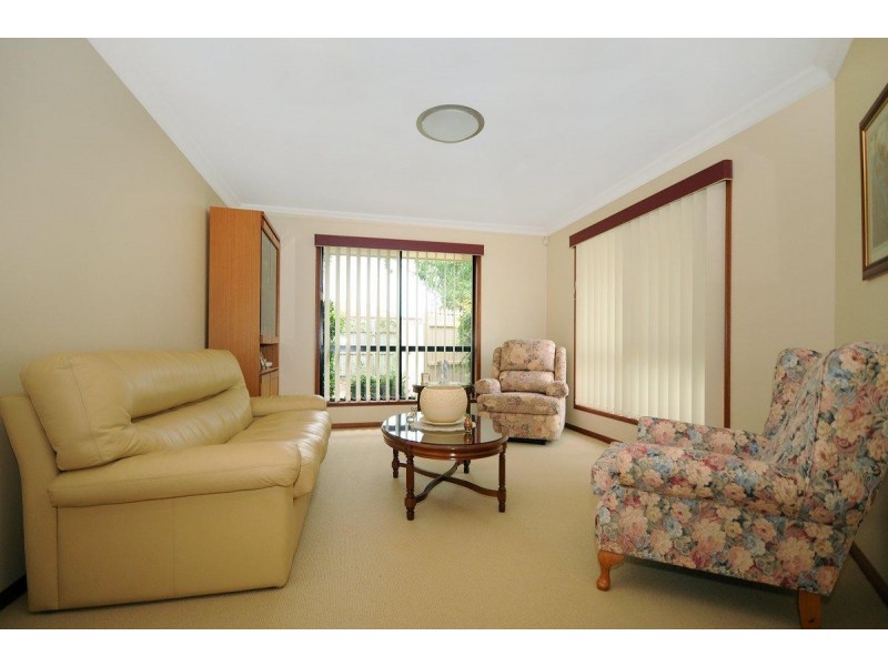 14 Weis Cr, Middle Ridge QLD 4350