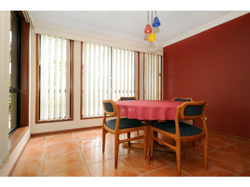14 Weis Cr, Middle Ridge QLD 4350