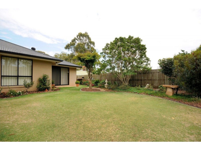 14 Weis Cr, Middle Ridge QLD 4350