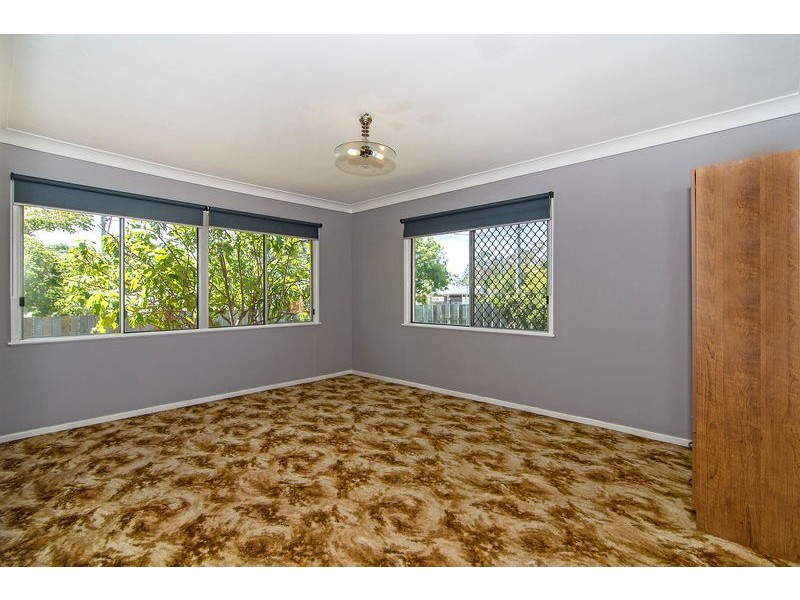 1 Peak Street, Harristown QLD 4350