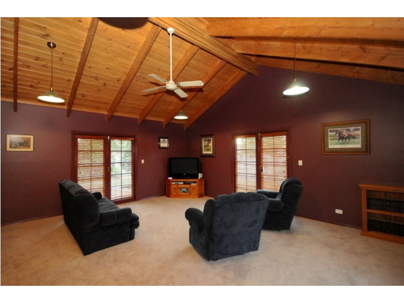159 Spring Street, Middle Ridge QLD 4350