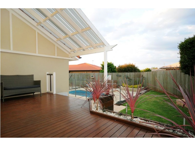 159 Spring Street, Middle Ridge QLD 4350