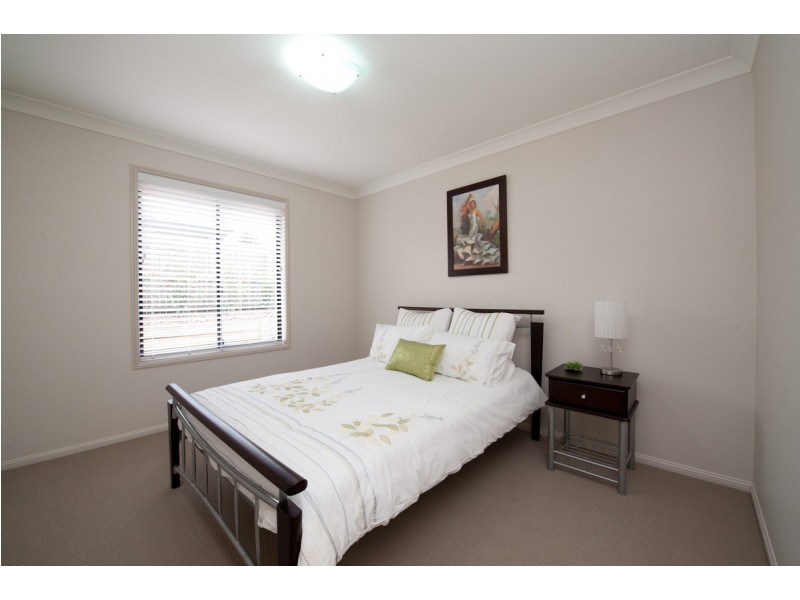 96 Spring Street, Middle Ridge QLD 4350