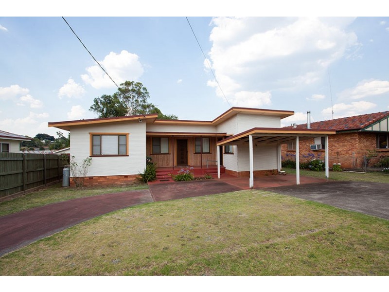 21 Tynedale Avenue, Newtown QLD 4350