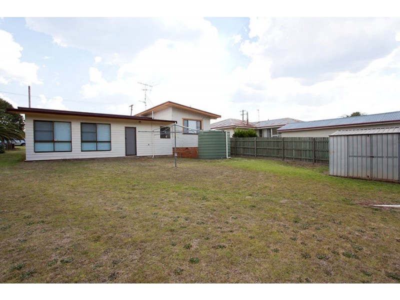 21 Tynedale Avenue, Newtown QLD 4350