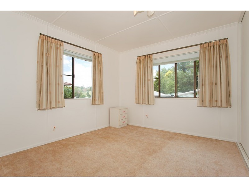 21 Tynedale Avenue, Newtown QLD 4350