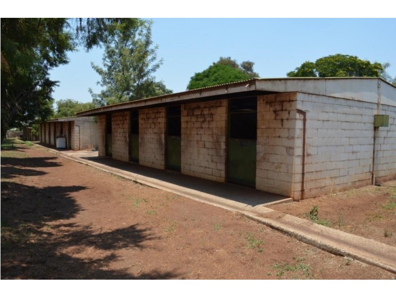 186 Hursley Road, Glenvale QLD 4350