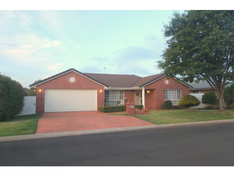 21 Mengel Court, Middle Ridge QLD 4350